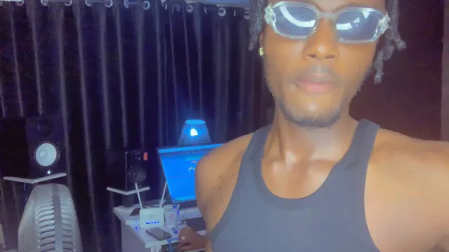 Preshzino Songz VLOG VIDEO LIFE IN THE STUDIO