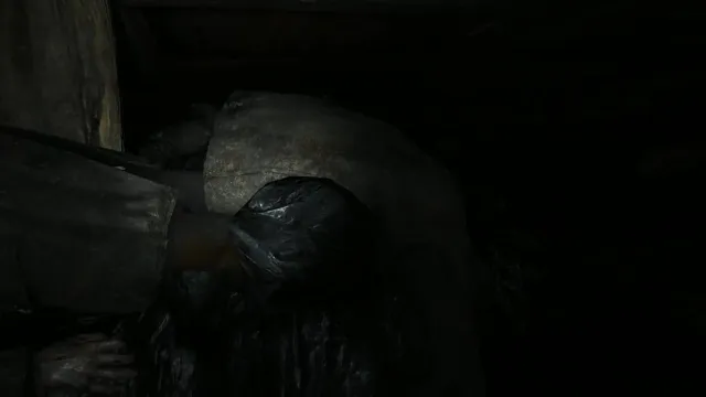 Fighting to survive in Resident evil Village.mp4