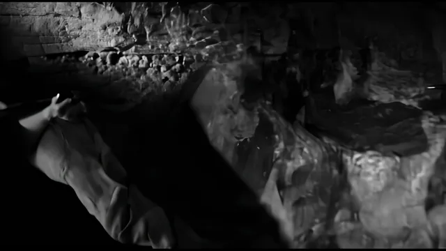 GOLDBERG'S CAVE #02