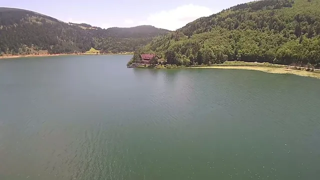 Beautiful Lakes- 4K at 60 FPS with Dolby Vision HDR.mp4