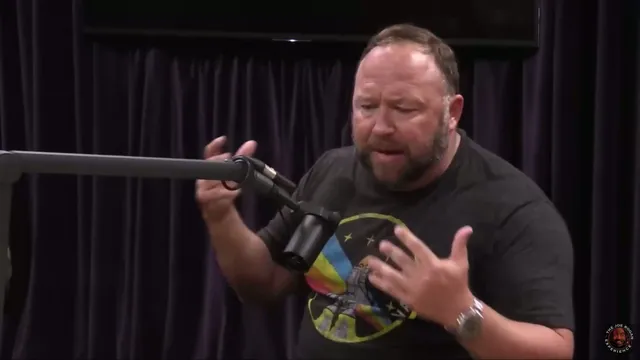 Alex Jones Tells Joe Rogan About Interdimensional Beings!